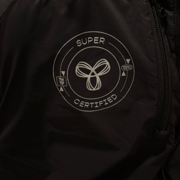 Aritzia Super Puff Jacket S - Picture 4 of 5